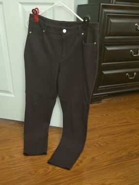 Women’s Black Jeggings - Comfortable Stretch Denim-Style Pants